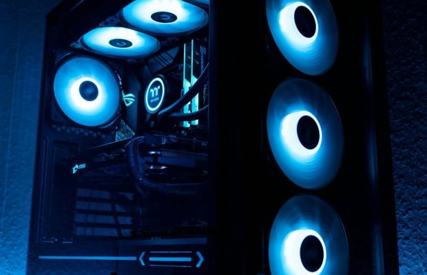 Đánh giá tay cầm thế hệ mới: cảm giác chơi khác biệt